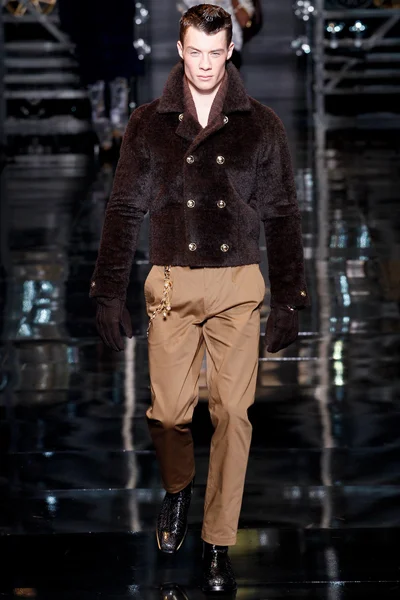 Look 36